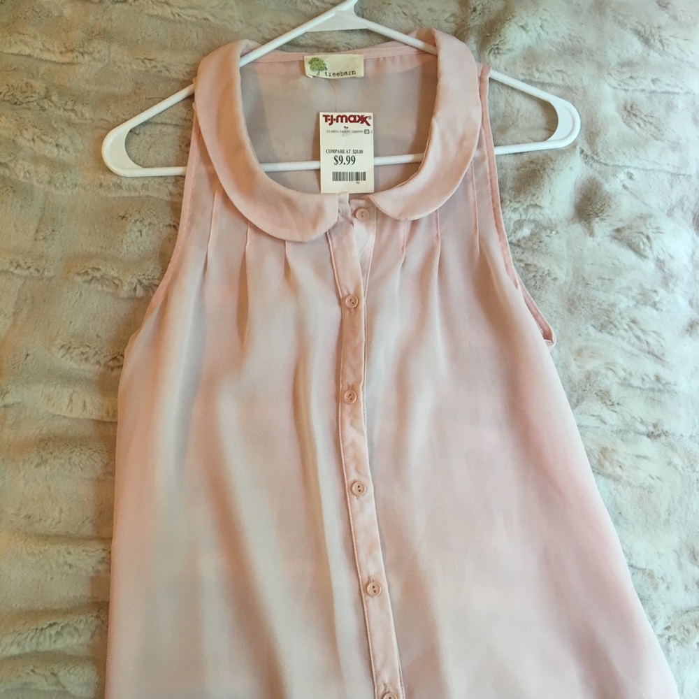 Elegant collared tank top